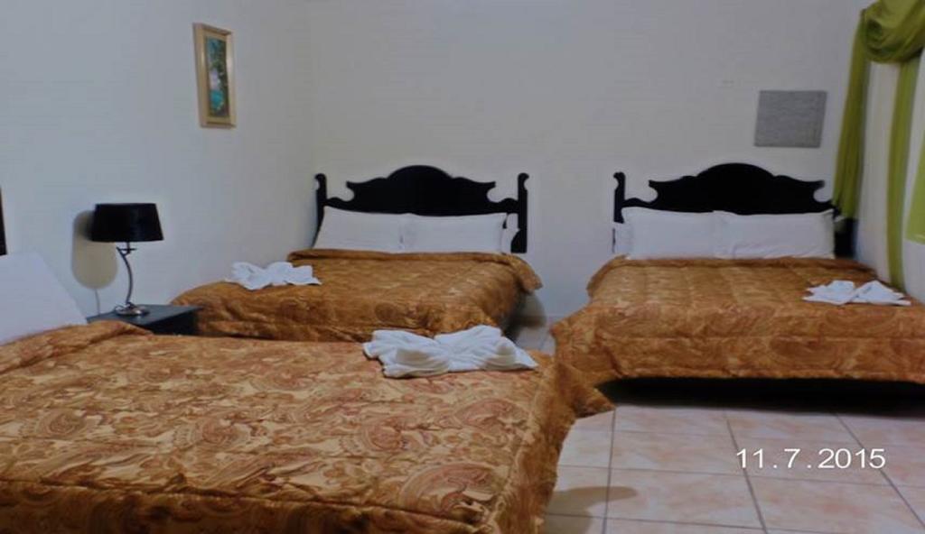 Uw Oasis Hotel La Ceiba Rum bild