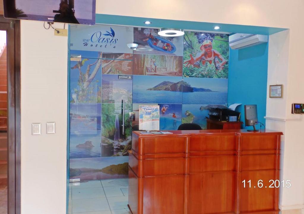 Uw Oasis Hotel La Ceiba Exteriör bild